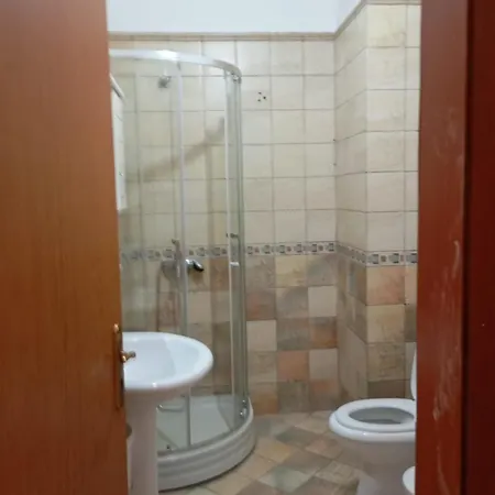 Auberge de jeunesse Sina *