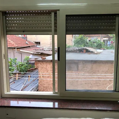 Kondominium Sina Tirana